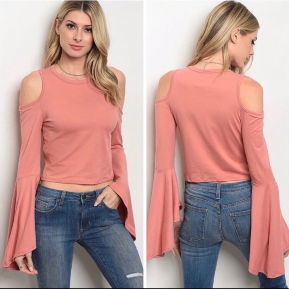 💕Bell Sleeve Crop Top💕 New, Boutique Item